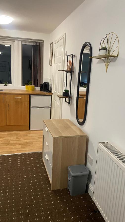 Bv Homely Studio Fourteen At Deighton Huddersfield Exterior foto